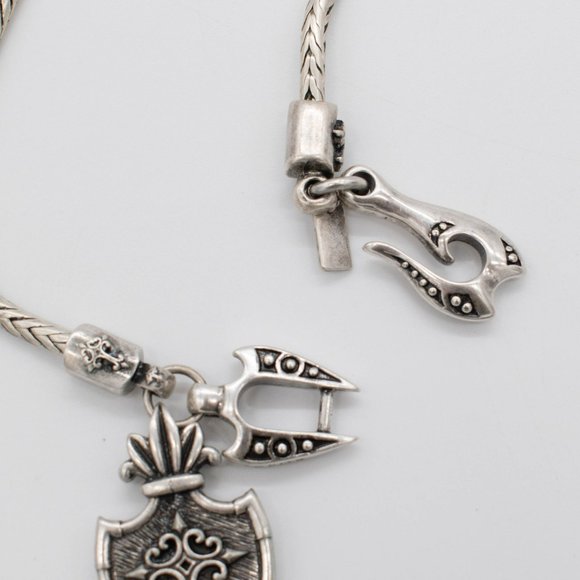 Stigma by Kim Min Sun Men’s Fleur De Lis Crest Pendant Necklace - Picture 4 of 6